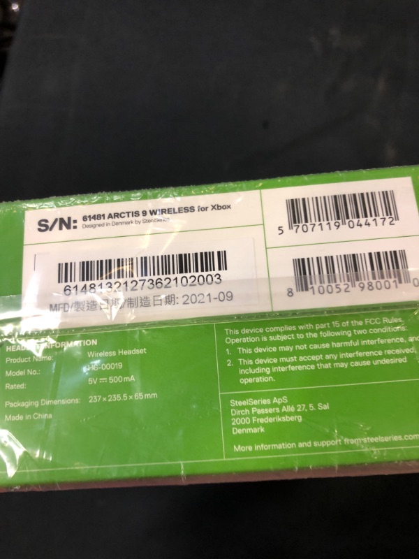Photo 3 of SteelSeries Arctis 9X Wireless Gaming Headset – Integrated Xbox Wireless + Bluetooth – 20+ Hour Battery Life – for Xbox One and Series X
-sealed -