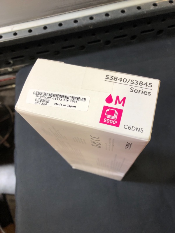 Photo 4 of Dell C6DN5 High Yield Magenta Toner Cartridge for S3840cdn, S3845cdn
sealed 