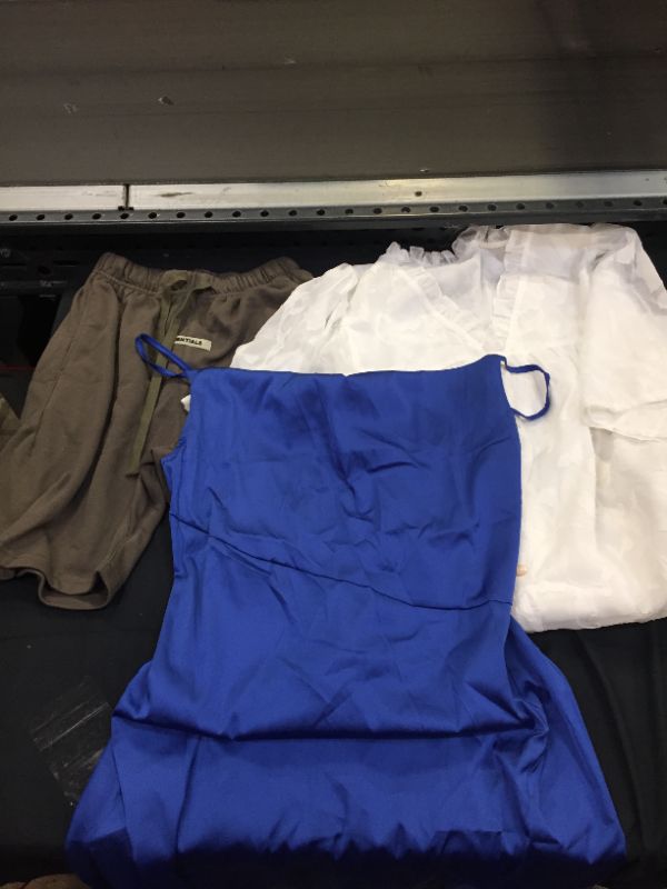 Photo 1 of 10 PCS WOMENS COTHING BUNDLE(XS,S,M,L,M,LXL,M,S,)
