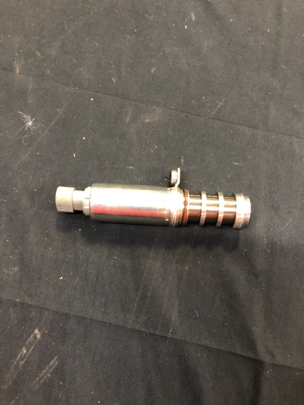 Photo 2 of ACDelco 12679100 Engine Variable Valve Timing (VVT) Solenoid