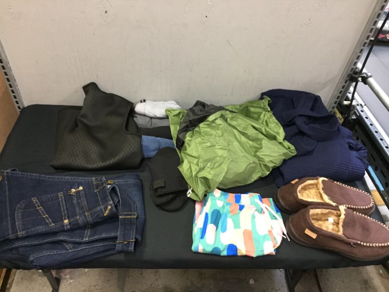 Photo 1 of FINAL SALE--- MISCELLANEOUS MEN'S CLOTHING SOLD AS IS (VARIOUS DIFFERENT SIZES AND STYLES)