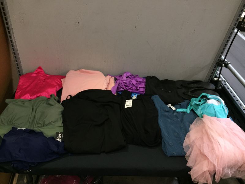 Photo 1 of FINAL SALE--- MISCELLANEOUS WOMEN'S CLOTHING SOLD AS IS (VARIOUS SIZES AND STYLES)