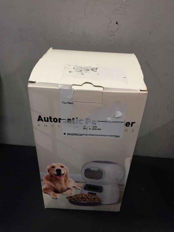 Photo 2 of AUTOMATIC PET FEEDER