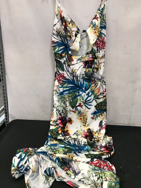 Photo 1 of bcvibvf Women's Summer Floral Dress Spaghetti Straps Dress Long Maxi Sexy Dress Low-Cut Bohemian Beach Red Dress (White, L)
