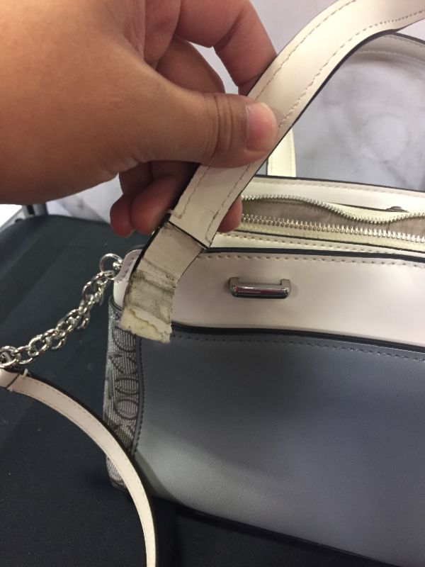 Photo 4 of CALVIN KLEIN PURSE - BROKEN