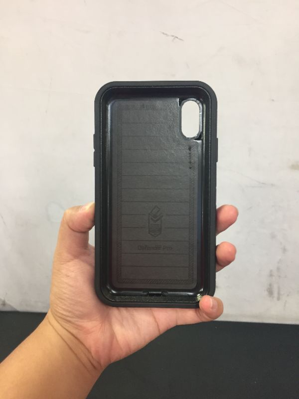 Photo 2 of OTTERBOX DEFENDER CASE