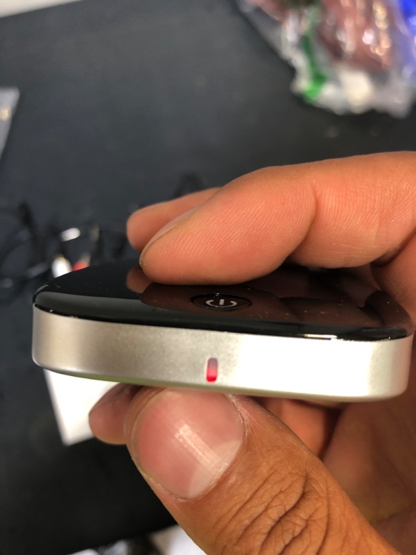 Photo 1 of BTI-029 Bluetooth 5.0 Adapter 2 in 1 Bluetooth Transmitter 3.5mm AUX SPDIF Audio Receiver for Headphone Speaker
