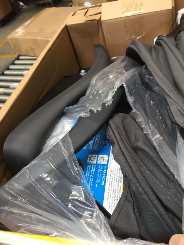 Photo 3 of Safety 1st Smooth Ride Travel System with OnBoard 35 LT Infant Car Seat, Monument. Box Packaging Damaged, Minor Use, Minor scuffs on item. 
