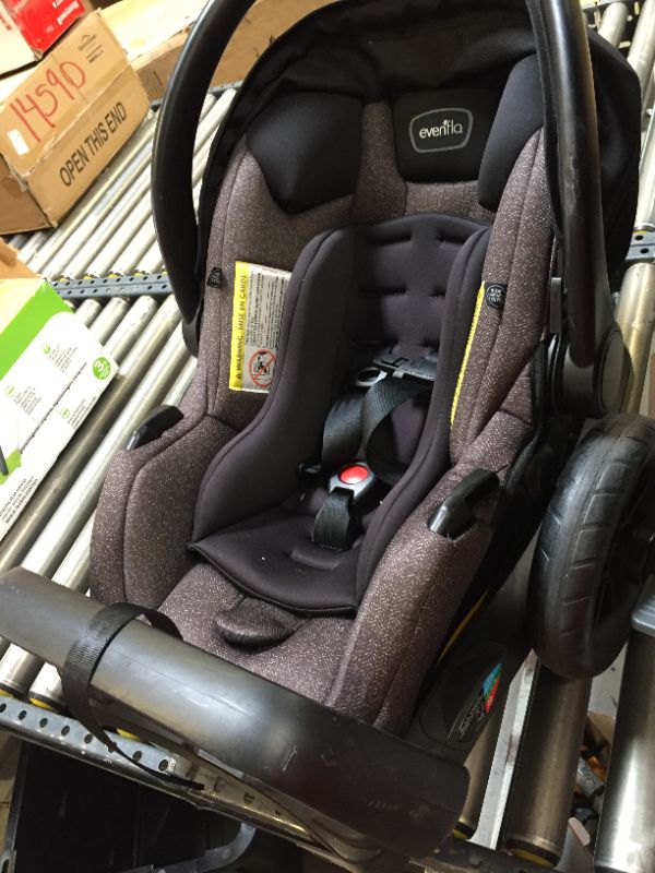 Photo 3 of Evenflo Pivot Modular Travel System With SafeMax Car Seat
