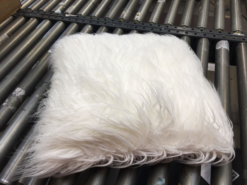 Photo 1 of 17"x17" White Fluffy Square Pillow. Minor Use
