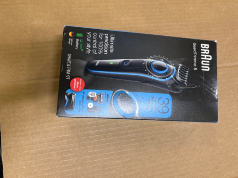 Photo 1 of Beard Trimmer BT5240
unable to test battery is dead, needs to charge