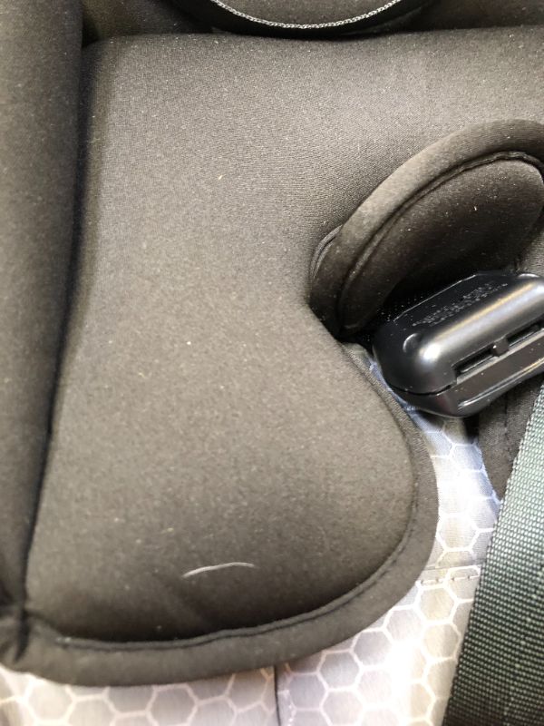 Photo 4 of Britax Allegiance 3 Stage Convertible Car Seat, Luna, Box Packaging Badly Damaged, Moderate Use, Scratches and Scuffs Found on item, Hair Found on Item From Previous Use. 
