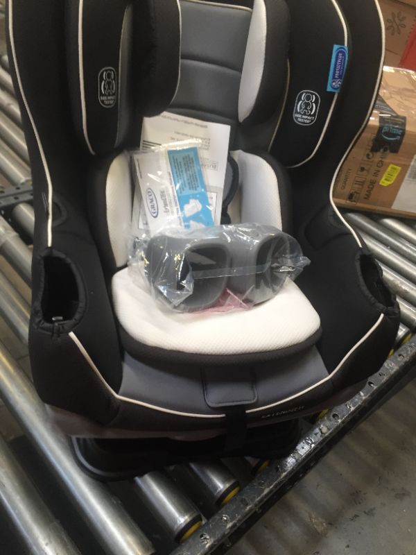 Photo 8 of Graco Extend2Fit Convertible Car Seat, Ride Rear Facing Longer with Extend2Fit, Gotham, Box Packaging Damaged, Item is New
