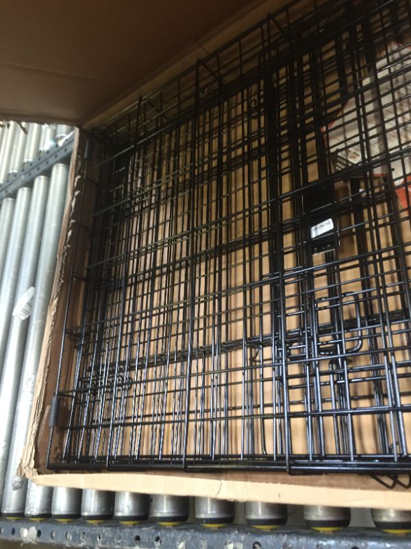 Photo 6 of MidWest Single Door iCrate Metal Dog Crate, 36", Box Packaging Damaged, Moderate Use, Scratches and Scuffs Found on Item.
