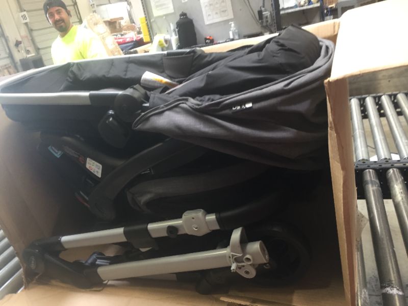 Photo 13 of Graco Modes Nest Travel System Includes Baby Stroller with Height Adjustable Reversible Seat, Box Packaging Damaged, Not in Original Box Packaging, Moderate Use, Scratches and Scuffs Found on item, Missing Parts, Missing Cup holder, Hair Found on item, Di