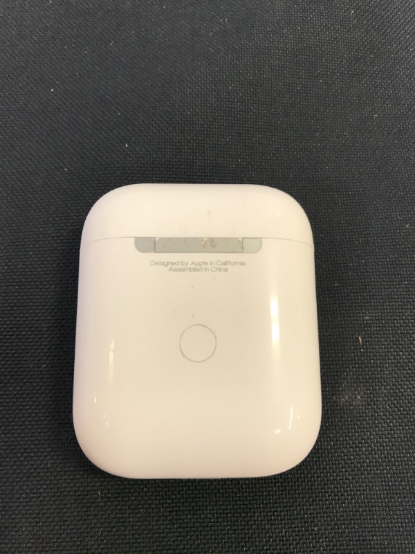 Photo 7 of Apple AirPods with Charging Case (Latest Model) ---- (HAS FEW SCRATCHES AND ARE DIRTY) 