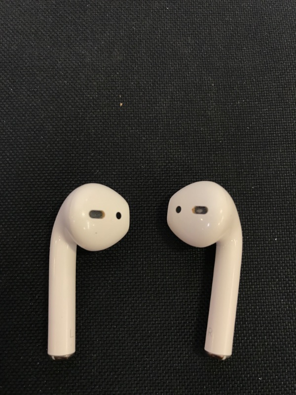 Photo 5 of Apple AirPods with Charging Case (Latest Model) ---- (HAS FEW SCRATCHES AND ARE DIRTY) 