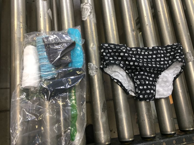 Photo 1 of 6COUNT SIZE 5 PANTIES