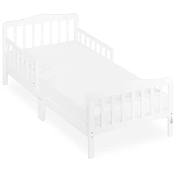 Photo 1 of Dream On Me Classic Design Toddler Bed in White, Greenguard Gold Certified
