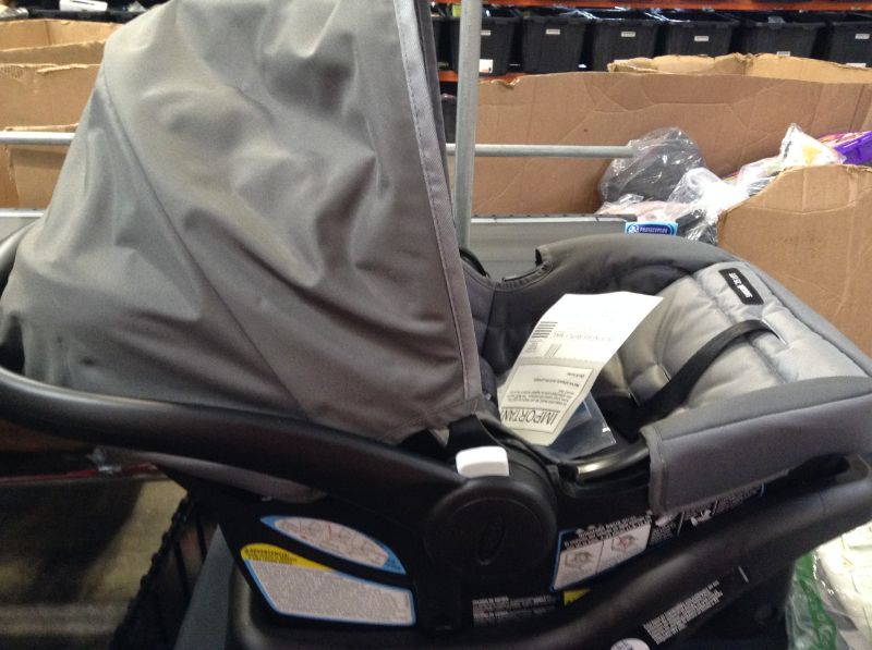 Photo 10 of Graco FastAction Fold SE Travel System with SnugRide Infant Car Seat - Derby