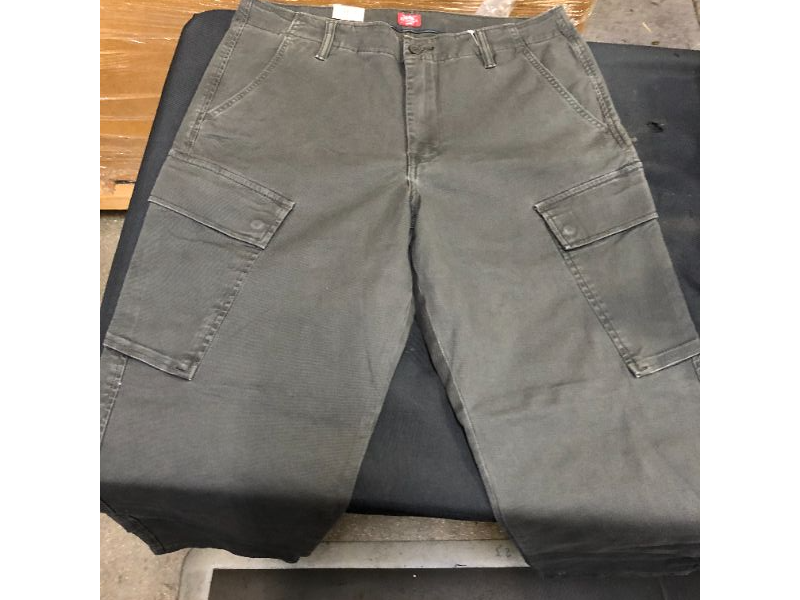 Photo 2 of Levi's Men's XX Taper Cargo Pants 34W X 30L