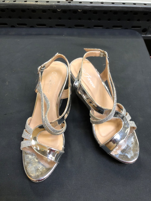 Photo 1 of Generic Silver Sparkled Women's Dress Sandals, Size 9