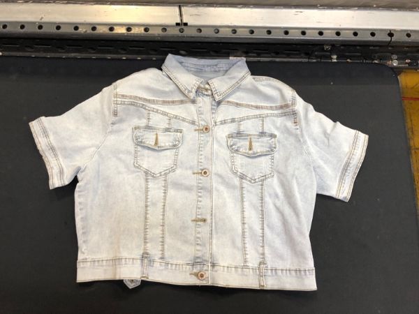 Photo 1 of Generic Short Sleeve Jean Jacket for Young Girl. Size 15