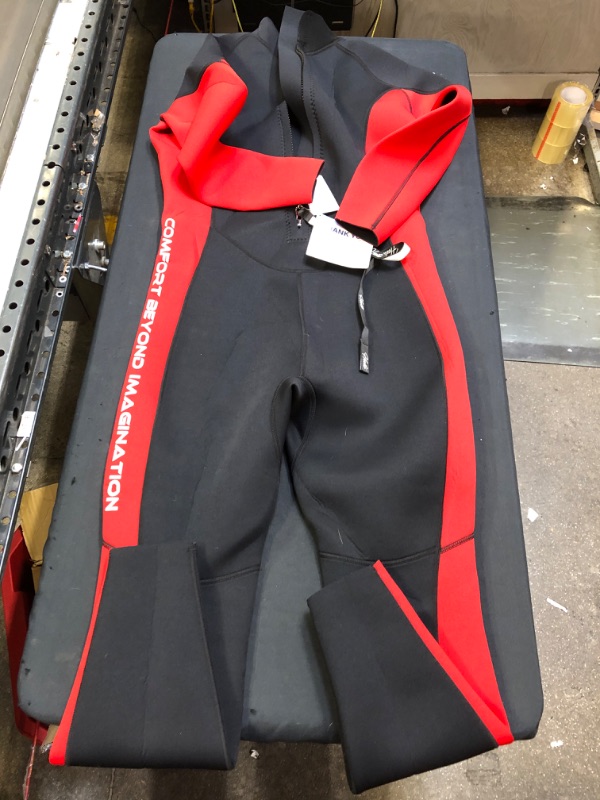 Photo 2 of Hevto Wetsuits Men 3/2mm Neoprene Diving Surfing Swimming Full Suits in Cold Water Keep Warm for Water Sports. XL
