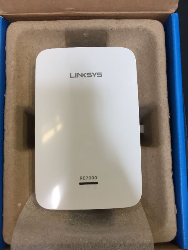 Photo 2 of Linksys WiFi Extender, WiFi 5 Range Booster, Dual-Band Booster, 2,500 Sq. ft Coverage, Speeds up to (AC1900) 1.9Gbps - RE7000
