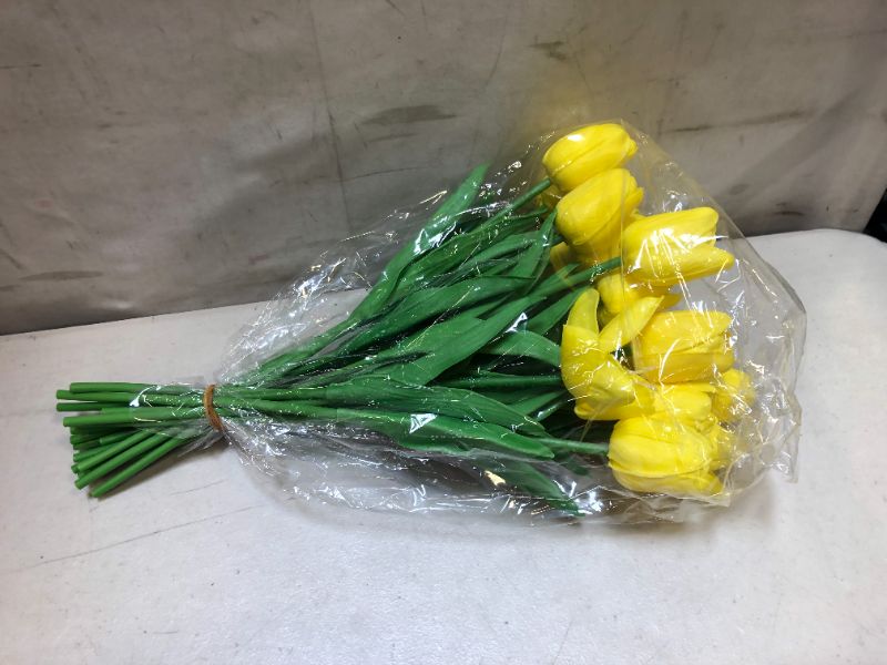 Photo 2 of 20pcs Artificial Tulips PU Touch Single Stem Fake Flower Bouquet Arrangement for Home Party Wedding Decoration (Yellow)
