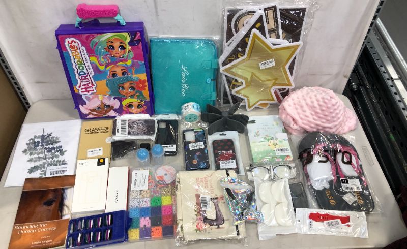 Photo 1 of - Miscellaneous bundle box lot of small items -