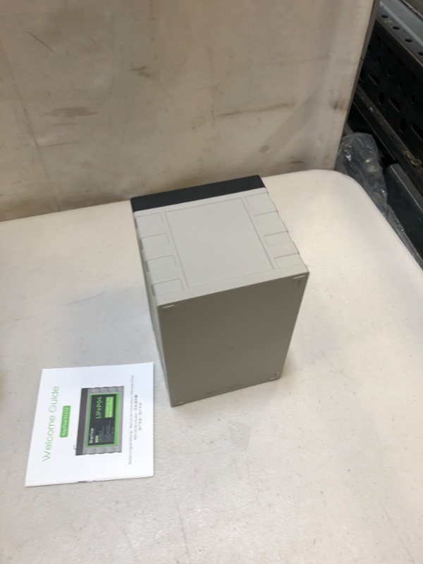 Photo 1 of 12V 12Ah Deep Cycle LiFePO4 Battery, RoyPow 12 volt Rechargeable Lithium Iron Phosphate Battery with low-temperature cut-off, 3500~8000 Cycles for Kid Scooters, Solar System, Fish Finder, RV
(UNABLE TO TEST IN FACILITIES)