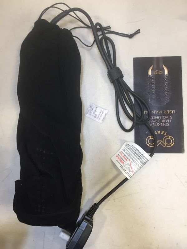 Photo 1 of Professional Blowout Hair Dryer Brush, Black Gold Dryer and Volumizer, Hot Air Brush for Women, 75MM Oval Shape
