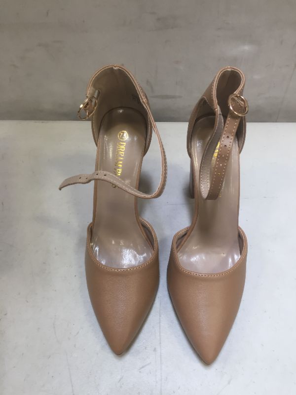 Photo 2 of DREAM PAIRS Women's Coco Pointed Toe High Heels Pump Shoes
SIZE 7.5