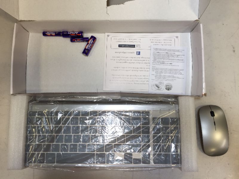 Photo 1 of WIRELESS KEYBOARD & MOUSE KM9000