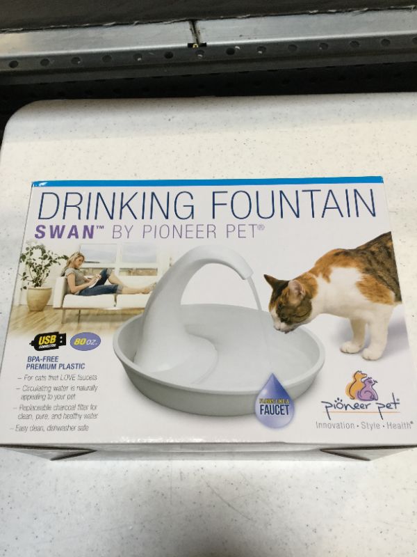 Photo 2 of 3075 80 Oz Swan Drinking Fountain, Plastic