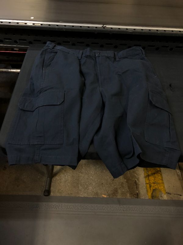 Photo 1 of DICKIES CARGO SHORTS DARK BLUE SIZE 40 - ITEM NEEDS TO BE WASHED -