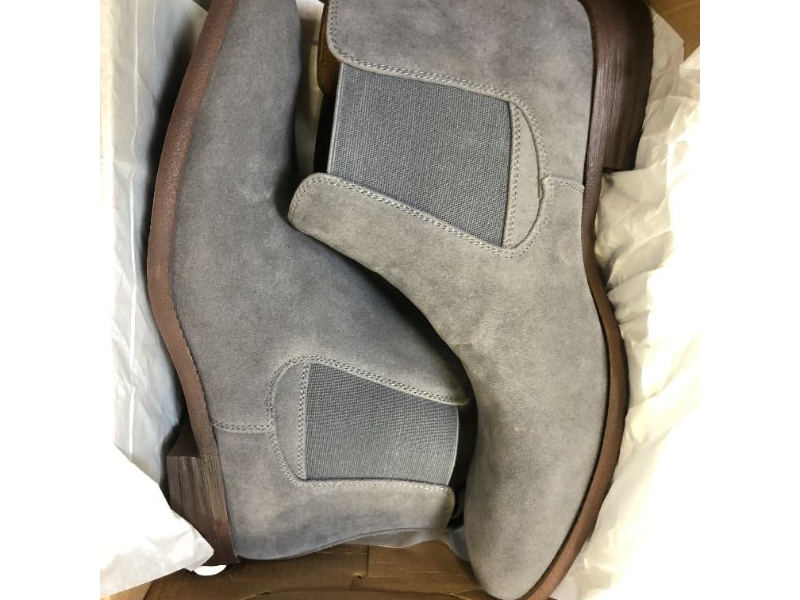 Photo 1 of Jousen Men's Chelsea Boots Lightweight Casual Chukka Ankle Boots Classic Elastic Dress Boots for Men size 13 grey suede 