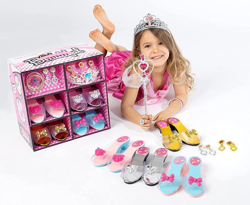 Photo 1 of Fash N Kolor Princess Dress Up Pretend Play Shoes set, Jewelry Boutique, Fashion Princess Toys Accessories for Little Girls Dress Up Costumes for play gift set, For ages 3,4,5,6 Years Old and up - MISSING PARTS - BOX DAMAGED -