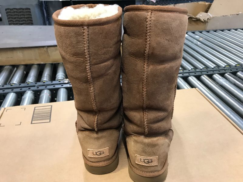 Photo 2 of Koolaburra by UGG Women's Koola Short Fashion Boot size 8 
