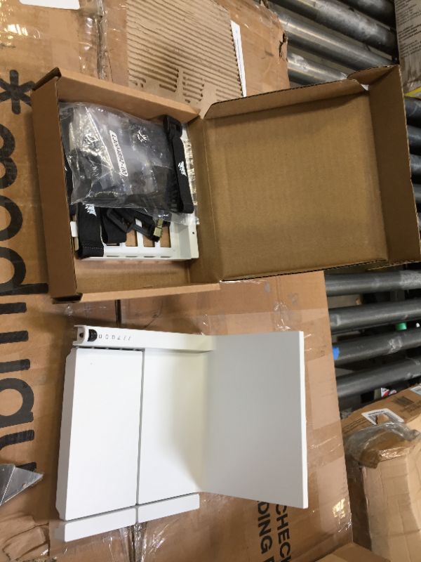 Photo 1 of CORSAIR 7000D AIRFLOW Full-Tower ATX PC Case, White

