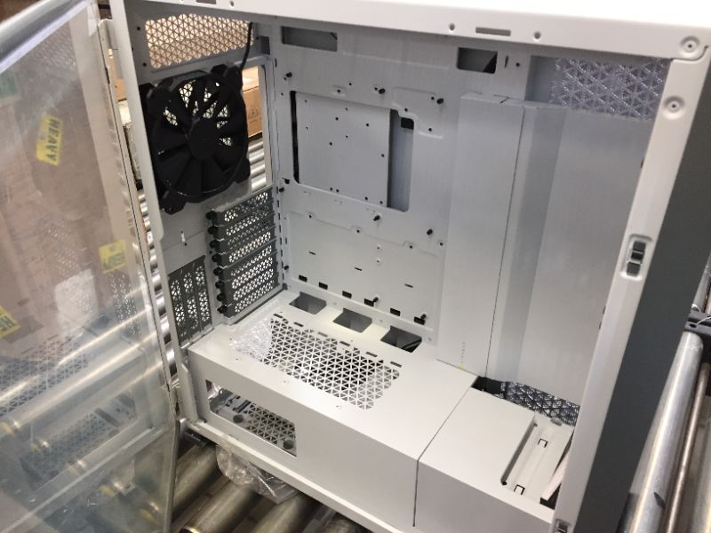 Photo 9 of CORSAIR 7000D AIRFLOW Full-Tower ATX PC Case, White
