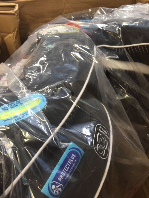 Photo 1 of Graco 4ever DLX 4-in-1 Convertible Car Seat - Zagg