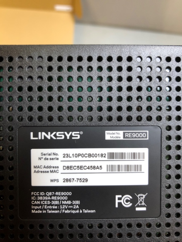 Photo 3 of Linksys RE9000: AC3000 Tri-Band Wi-Fi Extender, Wireless Range Booster for Home, 4 Gigabit Ethernet Ports, Works with Any Wi-Fi Router (Black)
