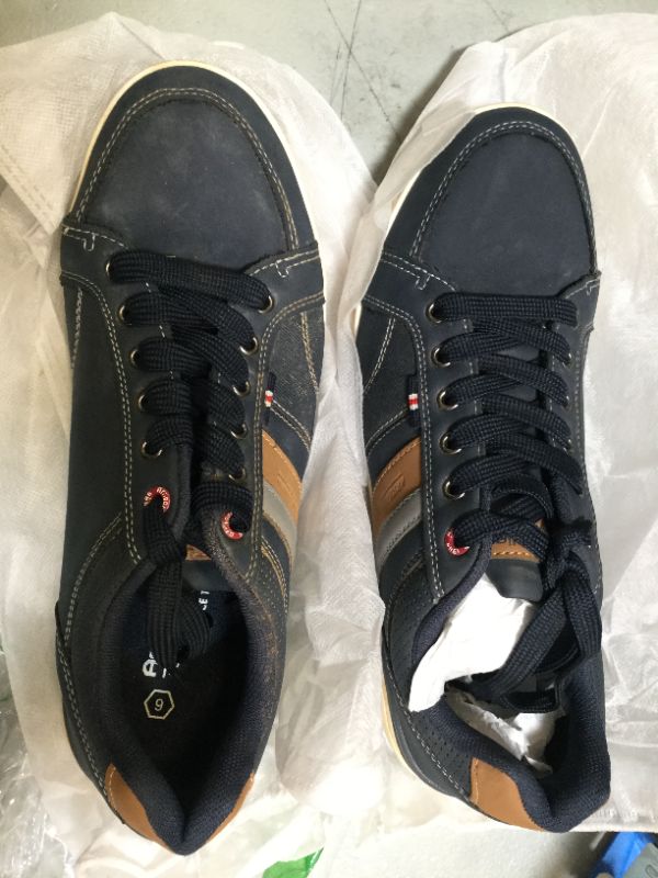 Photo 1 of ARRIGO BELLO Mens Casual Shoes Fashion Sneakers Breathable Low Top Walking Shoes
SIZE 9