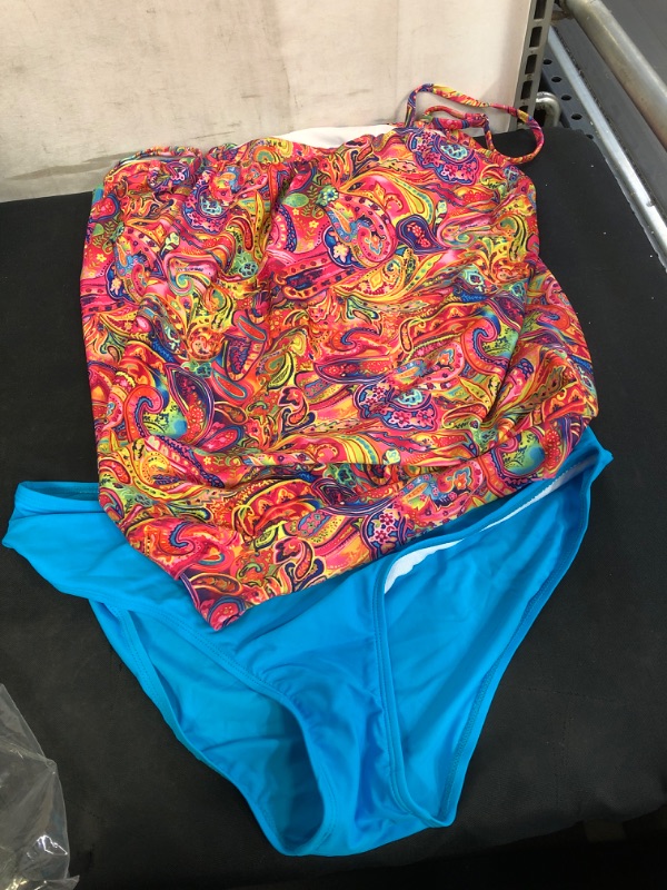Photo 1 of Chenghe Women's Bandeau Blouson Tankini Top High Waisted Moderate Bottom Two Piece Swimsuits Bathing Suits
, SIZE XL 