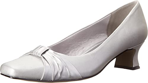 Photo 1 of Easy Street Women's Waive Dress Pump
, SIZE 11 