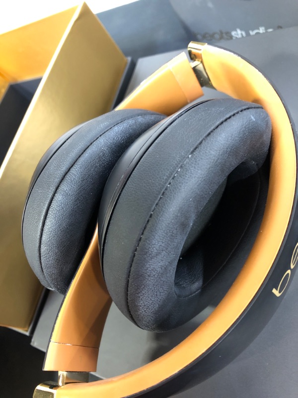 Photo 6 of Beats Studio3 Wireless Noise Cancelling Over-Ear Headphones -midnight Black