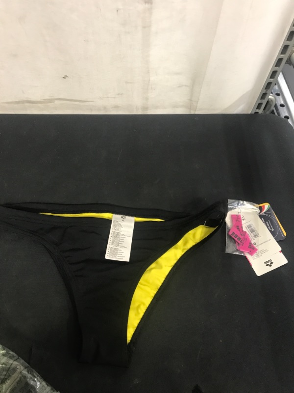 Photo 2 of arena Women's Training Bikini Solid (Quick-Drying, UV Protection UPF 50+, Drawstring
,SIZE XL 