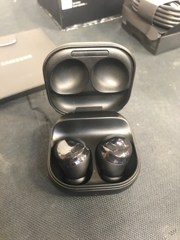 Photo 3 of SAMSUNG Galaxy Buds Pro - Phantom Black
